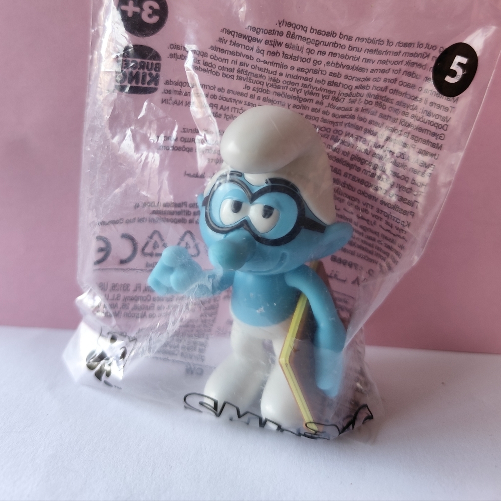 3/$20💗2025 Smurfs Brainy Burger King Kids Meal Toy *NEW* In Package